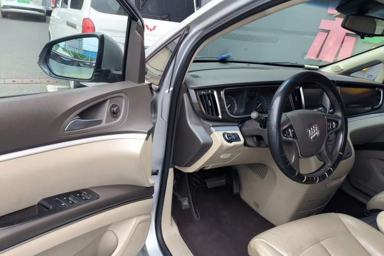 Used Buick GL8 2013 3.0L GT Luxury Business Haoya Edition Driver Seat