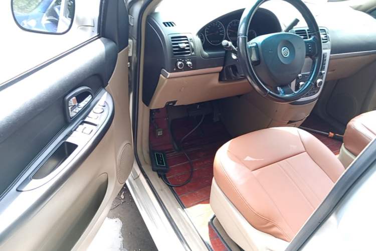 Used Buick GL8 2013 2.4L Executive Edition Driver Seat