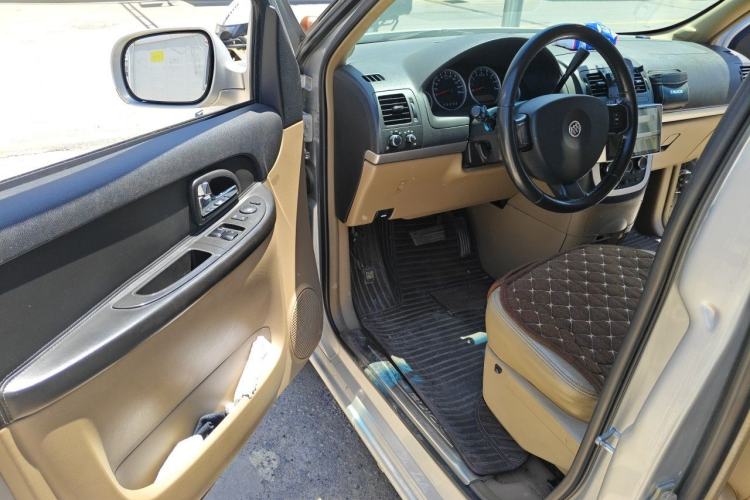 Used Buick GL8 2013 2.4L Executive Edition Driver Seat