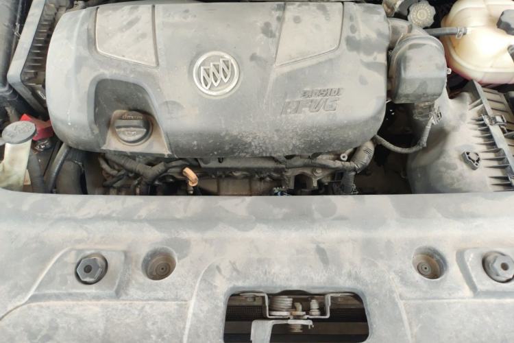 Used Buick GL8 2013 3.0L GT Luxury Business Haoya Edition Engine Bay