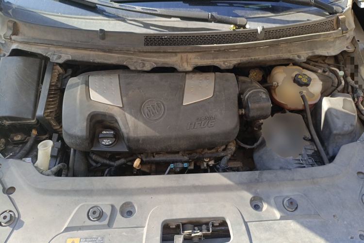 Used Buick GL8 2013 3.0L GT Luxury Business Haoya Edition Engine Bay