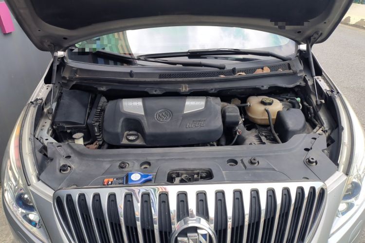 Used Buick GL8 2013 3.0L GT Luxury Business Haoya Edition Engine Bay