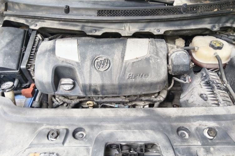 Used Buick GL8 2013 3.0L XT Luxury Business Flagship Edition Engine Bay