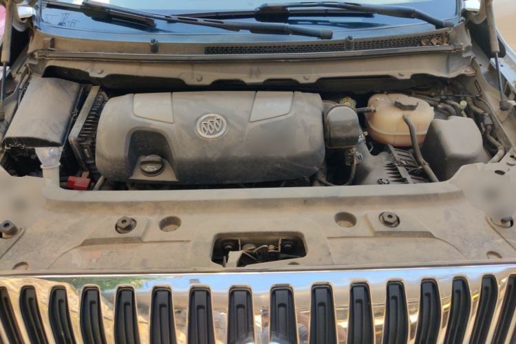 Used Buick GL8 2013 3.0L GT Luxury Business Haoya Edition Engine Bay