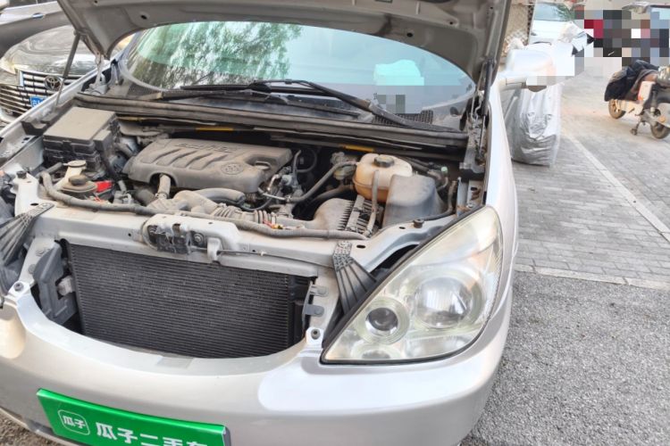 Used Buick GL8 2013 2.4L Classic Edition Engine Bay Left