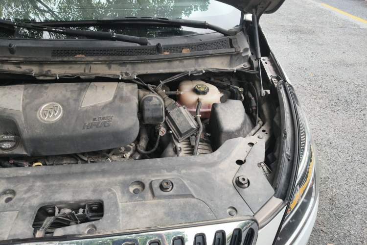 Used Buick GL8 2013 3.0L GT Luxury Business Haoya Edition Engine Bay Left