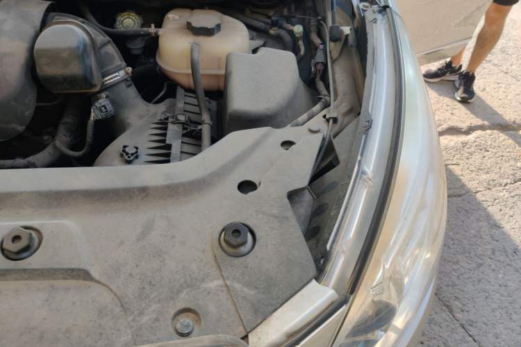 Used Buick GL8 2013 3.0L GT Luxury Business Haoya Edition Engine Bay Left