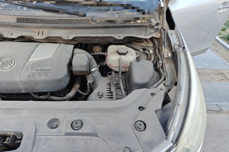 Used Buick GL8 2013 3.0L GT Luxury Business Haoya Edition Engine Bay Left