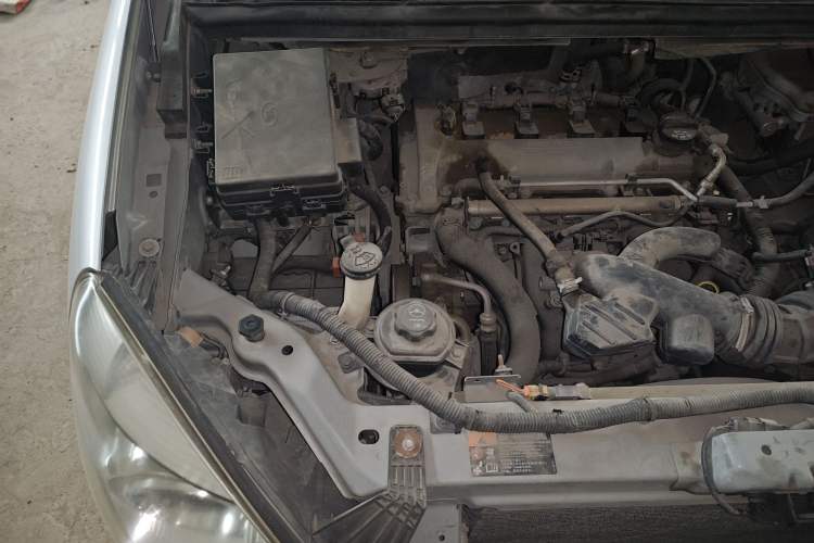 Used Buick GL8 2013 2.4L Classic Edition Engine Bay Right