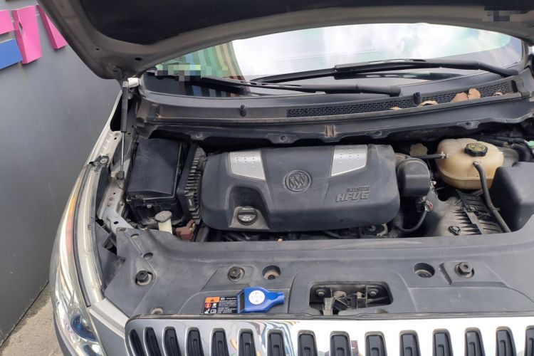 Used Buick GL8 2013 3.0L GT Luxury Business Haoya Edition Engine Bay Right