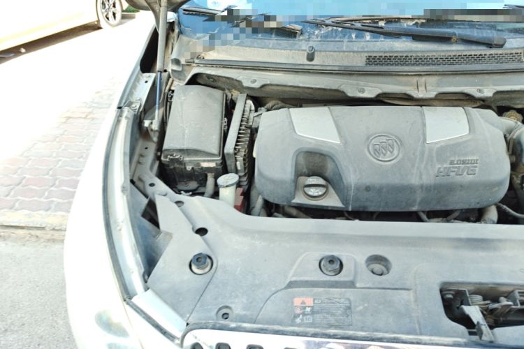 Used Buick GL8 2013 3.0L GT Luxury Business Haoya Edition Engine Bay Right