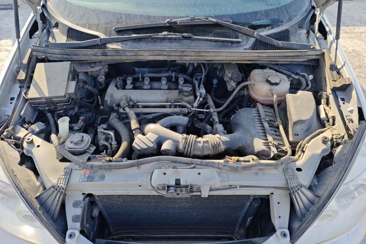 Used Buick GL8 2013 2.4L Classic Edition Engine Bay