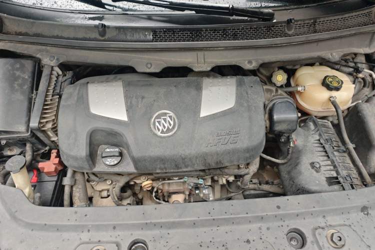 Used Buick GL8 2013 3.0L XT Luxury Business Flagship Edition Engine Bay