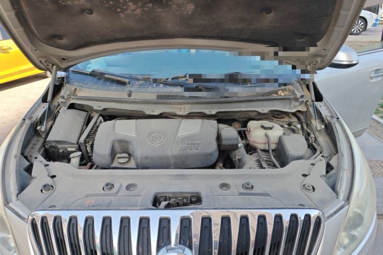 Used Buick GL8 2013 3.0L GT Luxury Business Haoya Edition Engine Bay