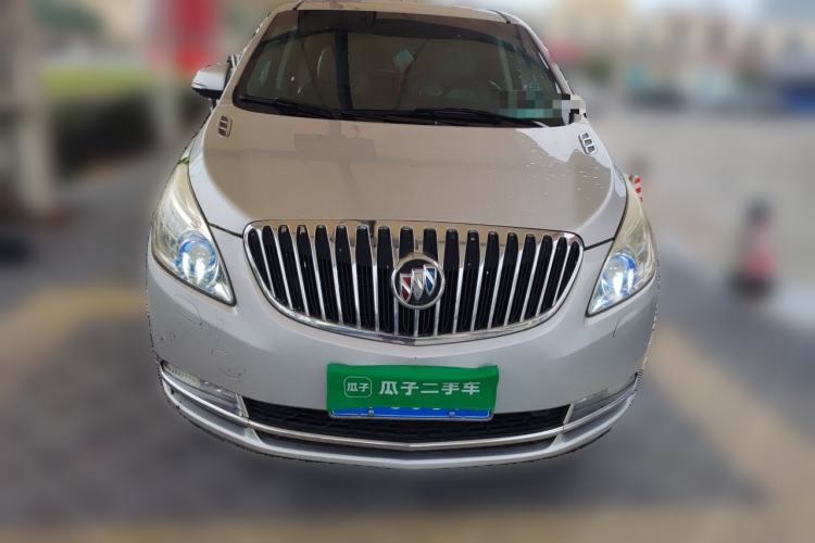 Used Buick GL8 2013 3.0L GT Luxury Business Haoya Edition Front