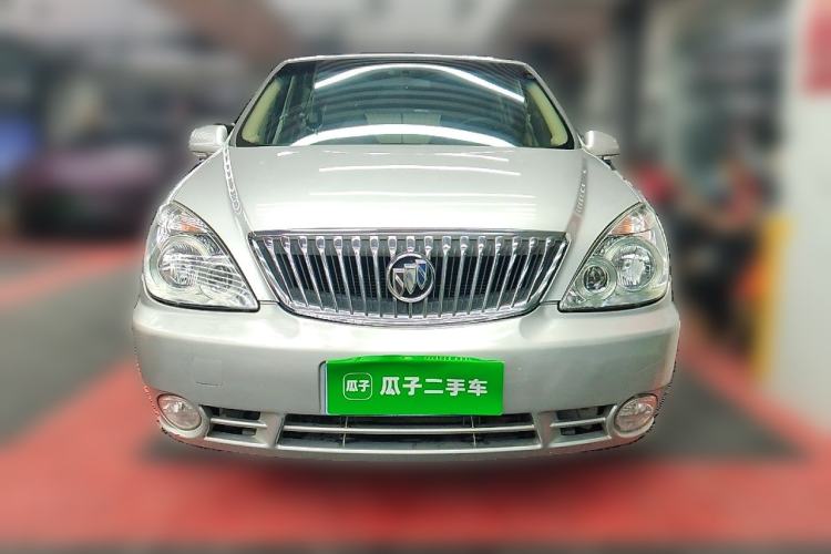 Used Buick GL8 2013 2.4L Executive Edition Front