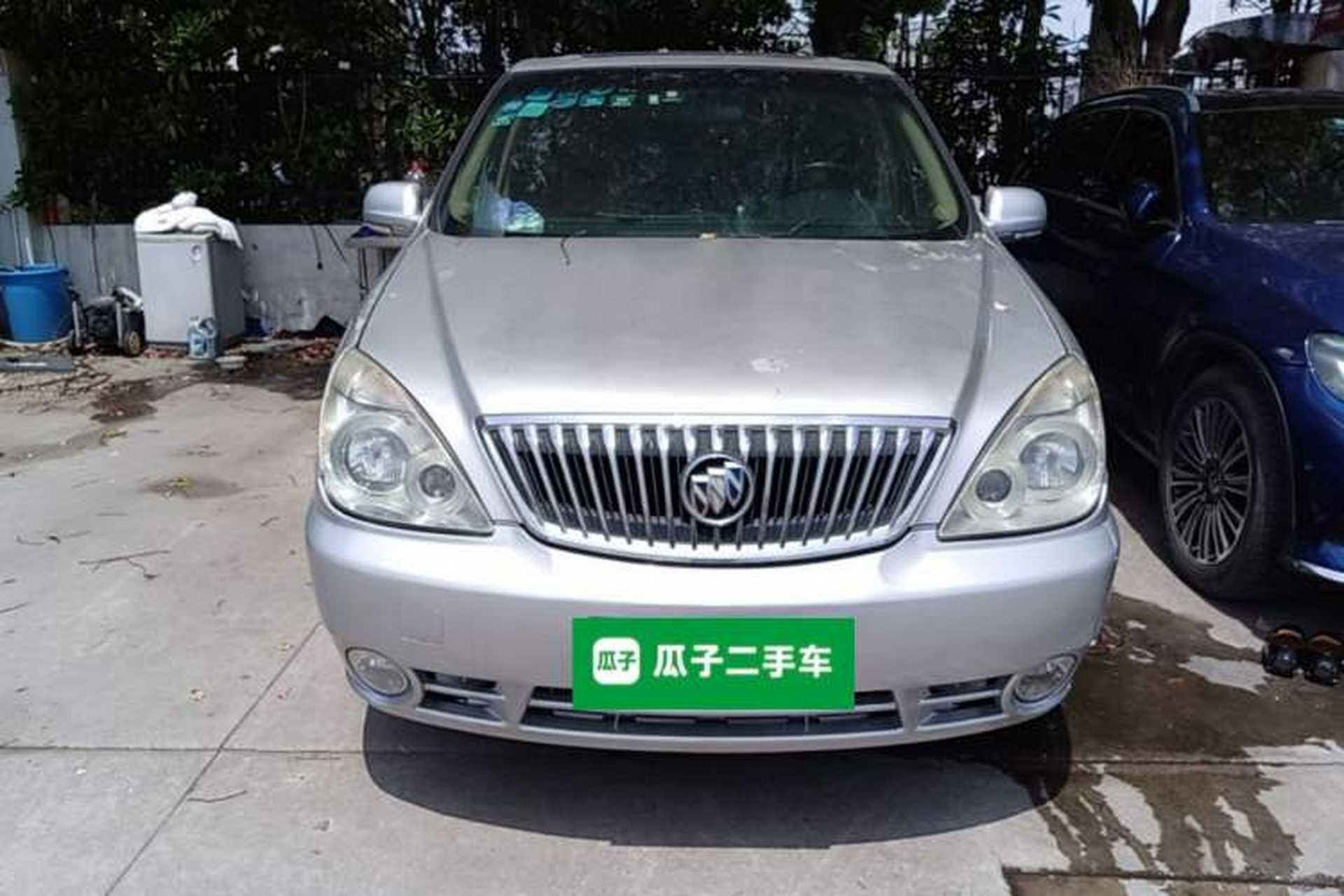 Used Buick GL8 2013 2.4L Executive Edition Front