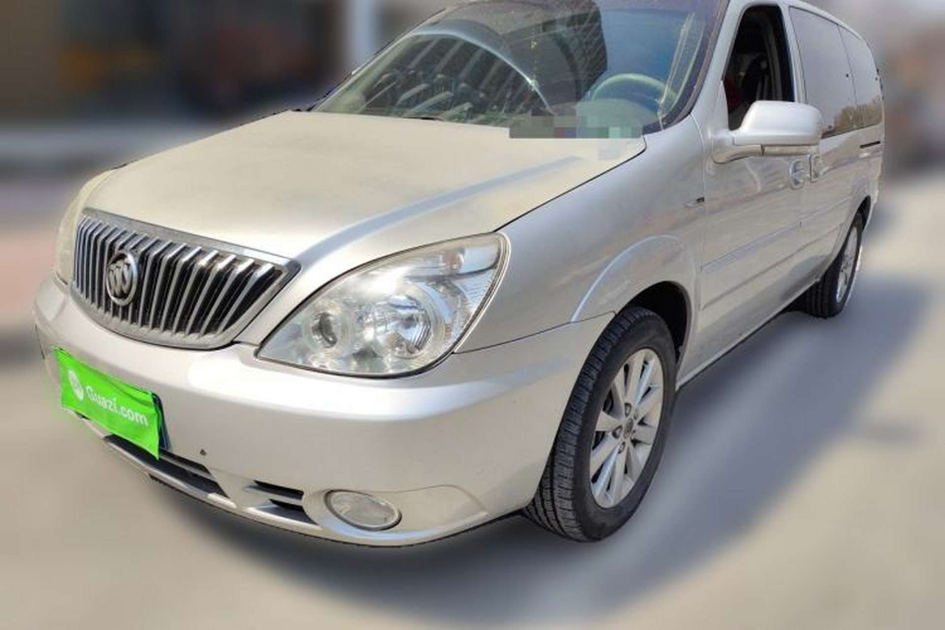 Used Buick GL8 2013 2.4L Classic Edition Front Left 45 Deg