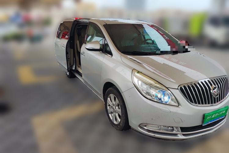 Used Buick GL8 2013 3.0L GT Luxury Business Haoya Edition Front Right 45 Deg