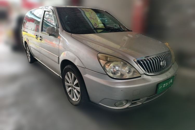 Used Buick GL8 2013 2.4L Classic Edition Front Right 45 Deg