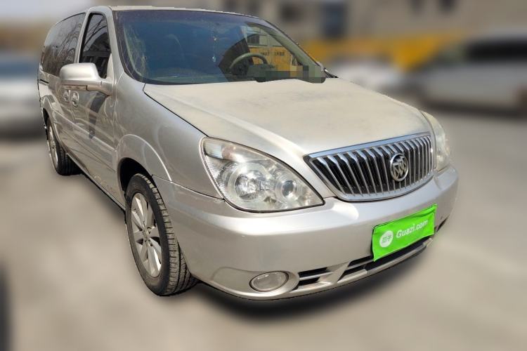 Used Buick GL8 2013 2.4L Classic Edition Front Right 45 Deg