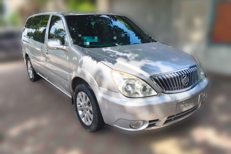 Used Buick GL8 2013 2.4L Classic Edition Front Right 45 Deg