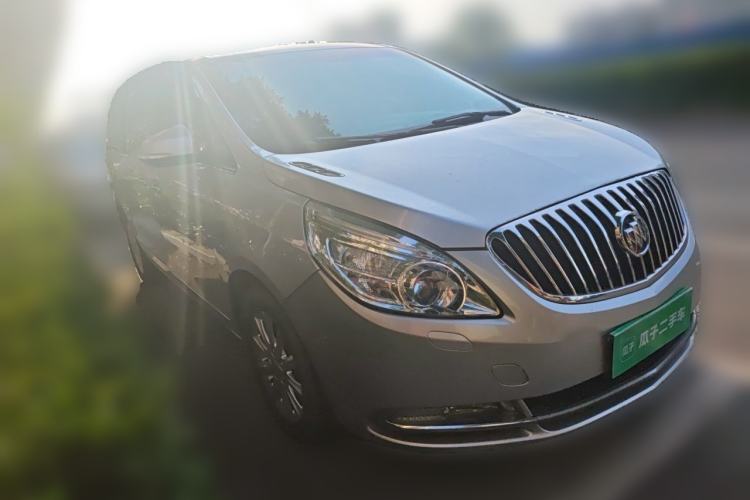 Used Buick GL8 2013 3.0L GT Luxury Business Haoya Edition Front Right 45 Deg