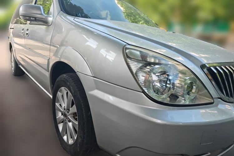 Used Buick GL8 2013 2.4L Executive Edition Front Right 45 Deg