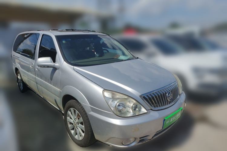 Used Buick GL8 2013 2.4L Executive Edition Front Right 45 Deg