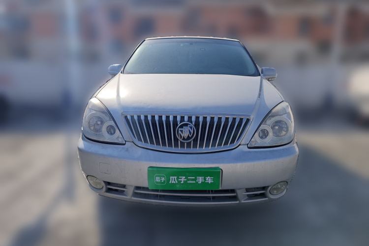 Used Buick GL8 2013 2.4L Classic Edition Front