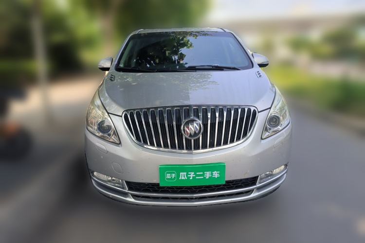Used Buick GL8 2013 3.0L GT Luxury Business Haoya Edition Front