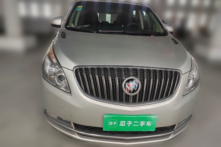 Used Buick GL8 2013 2.4L CT Luxury Business Comfort Edition Front