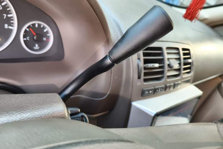 Used Buick GL8 2013 2.4L Classic Edition Gear Lever