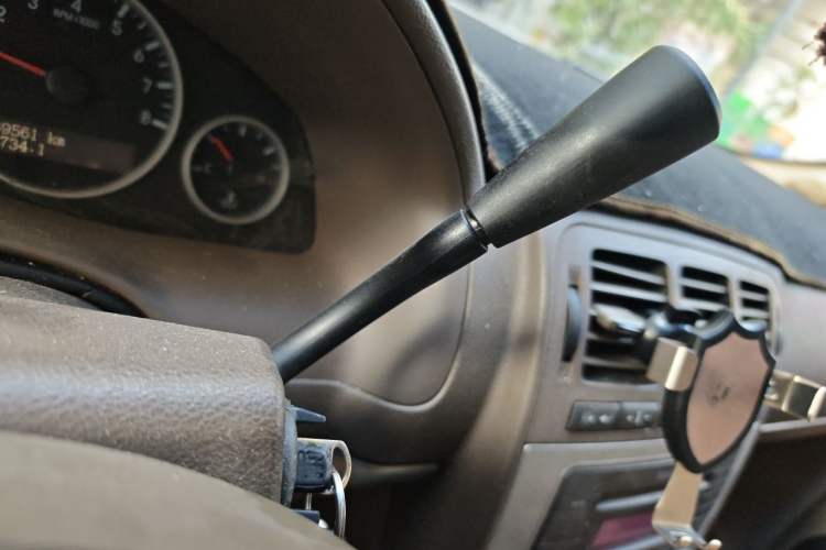 Used Buick GL8 2013 2.4L Classic Edition Gear Lever