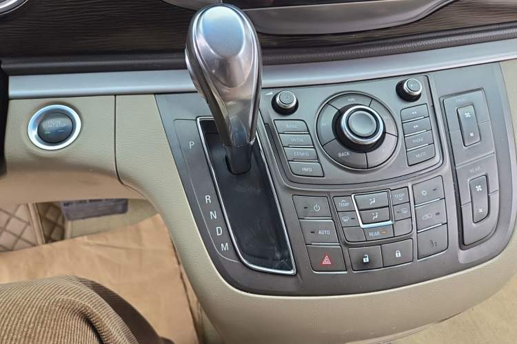 Used Buick GL8 2013 2.4L LT Luxury Business Executive Edition Gear Lever