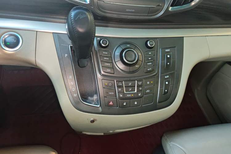 Used Buick GL8 2013 3.0L GT Luxury Business Haoya Edition Gear Lever
