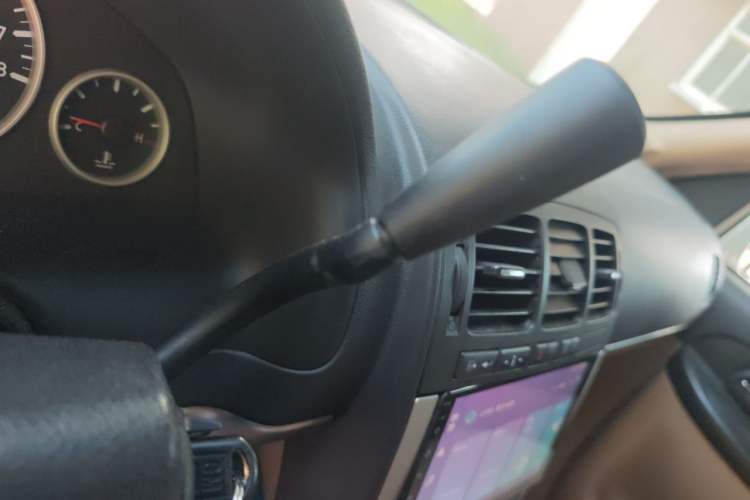 Used Buick GL8 2013 2.4L Executive Edition Gear Lever