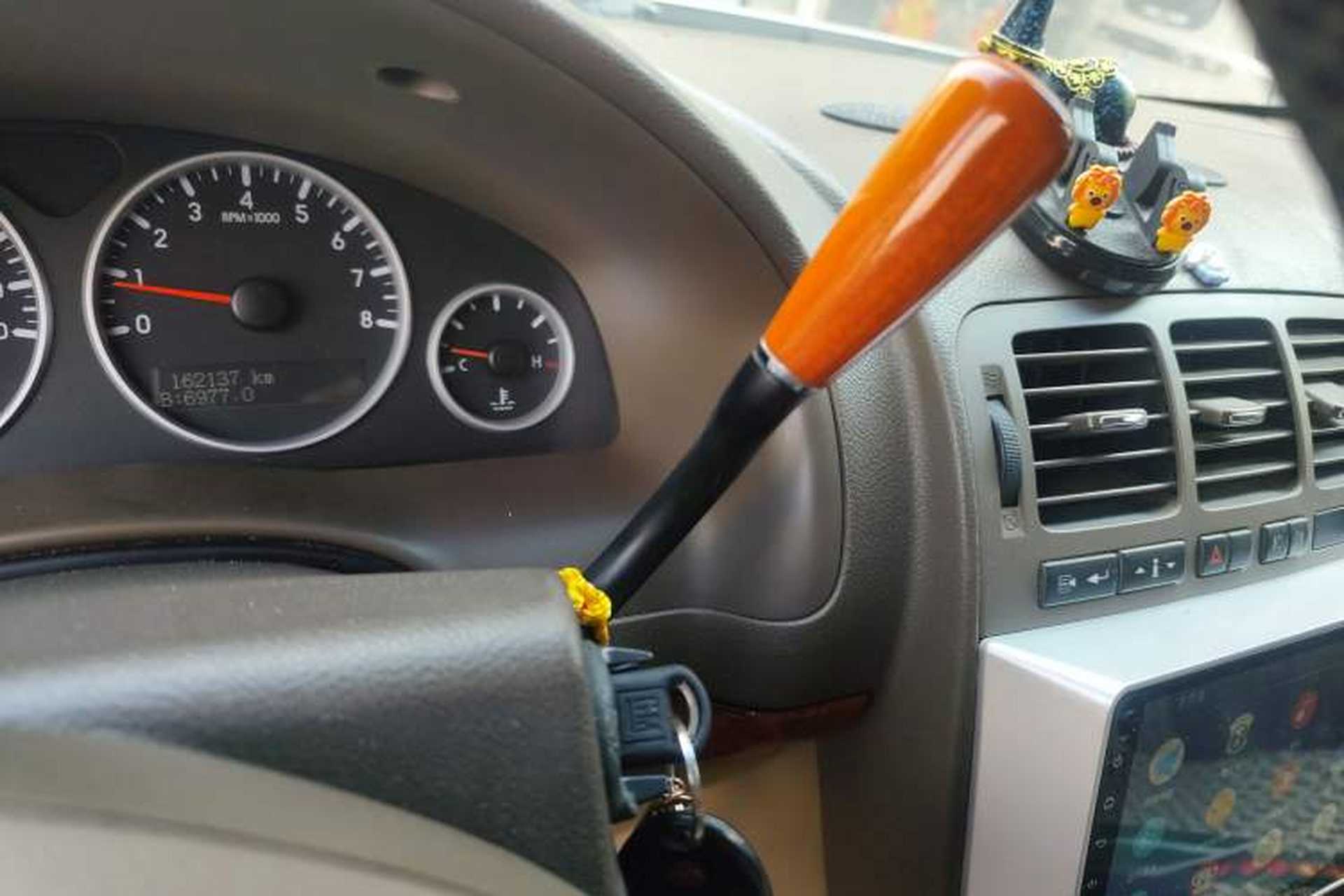 Used Buick GL8 2013 2.4L Classic Edition Gear Lever