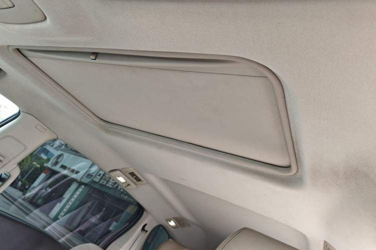 Used Buick GL8 2013 2.4L CT Luxury Business Comfort Edition Headliner
