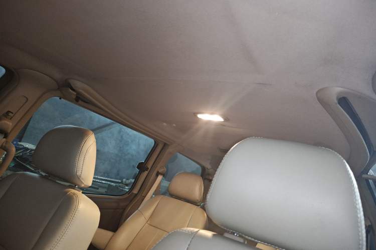 Used Buick GL8 2013 2.4L Classic Edition Headliner