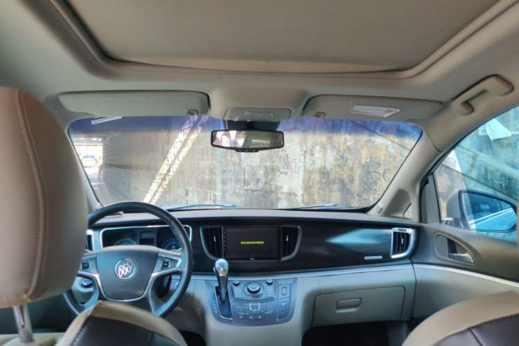 Used Buick GL8 2013 3.0L GT Luxury Business Haoya Edition Headliner