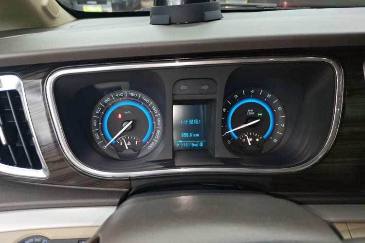 Used Buick GL8 2013 3.0L GT Luxury Business Haoya Edition Instrument Cluster