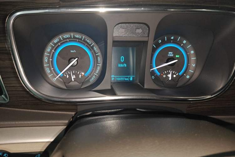 Used Buick GL8 2013 3.0L XT Luxury Business Flagship Edition Instrument Cluster