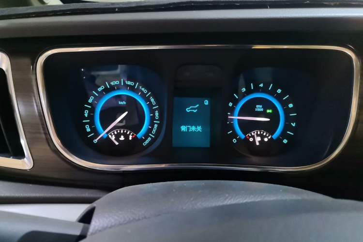 Used Buick GL8 2013 3.0L XT Luxury Business Flagship Edition Instrument Cluster