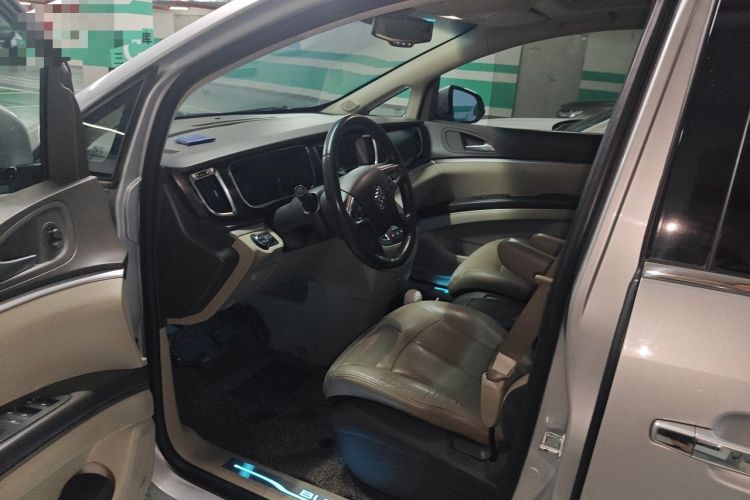 Used Buick GL8 2013 3.0L XT Luxury Business Flagship Edition Left Front Seat