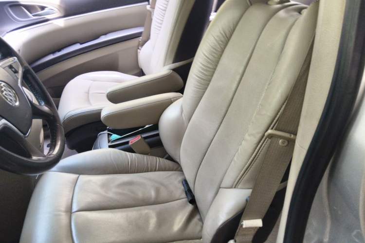 Used Buick GL8 2013 3.0L XT Luxury Business Flagship Edition Left Front Seat
