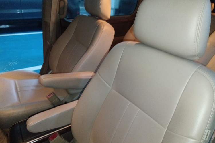 Used Buick GL8 2013 2.4L Classic Edition Left Front Seat