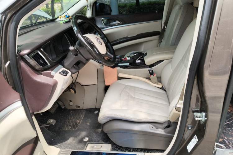 Used Buick GL8 2013 3.0L GT Luxury Business Haoya Edition Left Front Seat