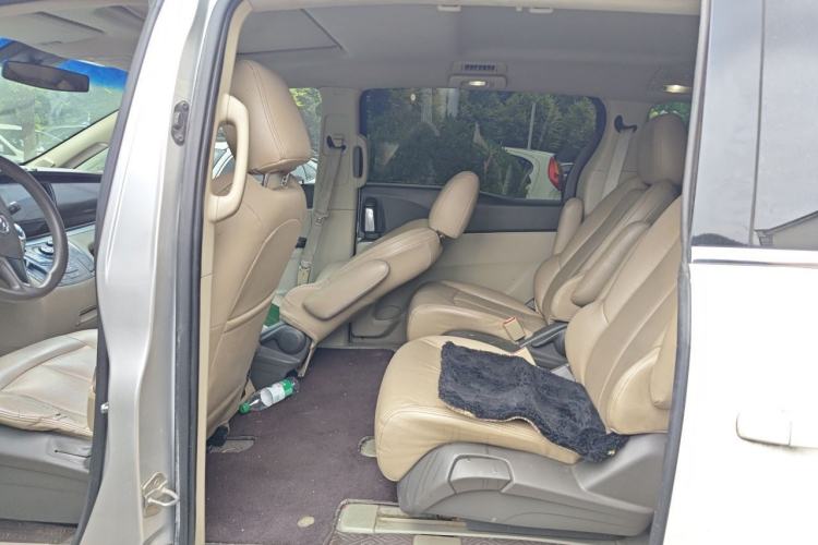Used Buick GL8 2013 2.4L CT Luxury Business Comfort Edition Left Rear Seat