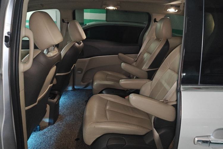 Used Buick GL8 2013 3.0L XT Luxury Business Flagship Edition Left Rear Seat